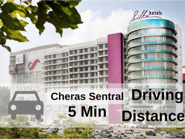 Smile Hotel Cheras Taman Segar Kuala Lumpur Exterior photo