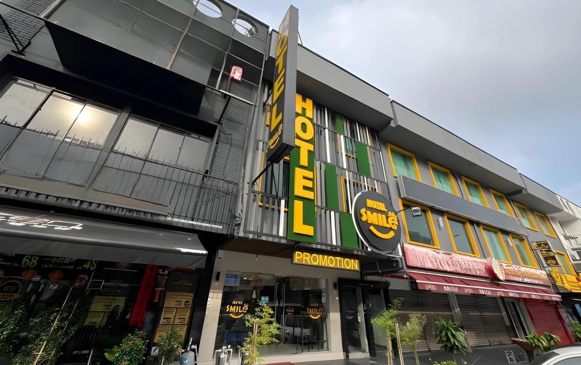 Smile Hotel Cheras Taman Segar Kuala Lumpur Exterior photo